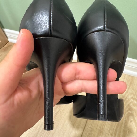 Calvin Klein Black Gloria d'Orsay Pump - Size 11M - Picture 2 of 5